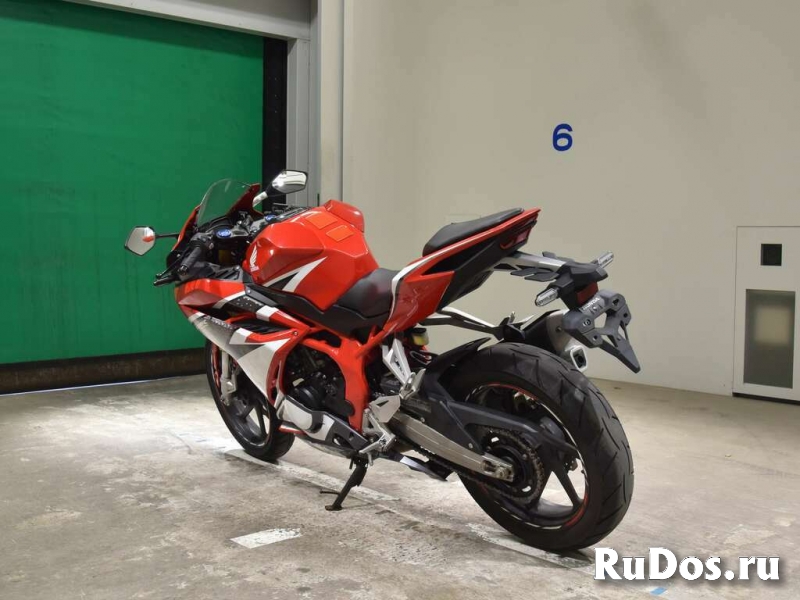Мотоцикл спортбайк Honda CBR250RR рама MC51 изображение 6