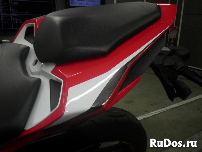 Мотоцикл спортбайк Honda CBR250RR рама MC51 изображение 11