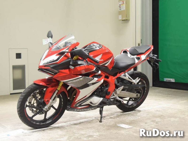 Мотоцикл спортбайк Honda CBR250RR рама MC51 изображение 4