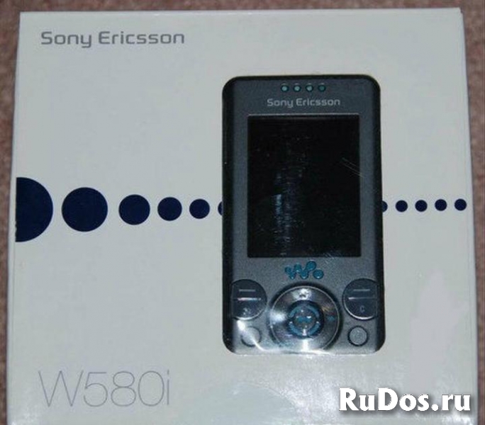 Новый Sony Ericsson W580i (оригинал.комплект) фото