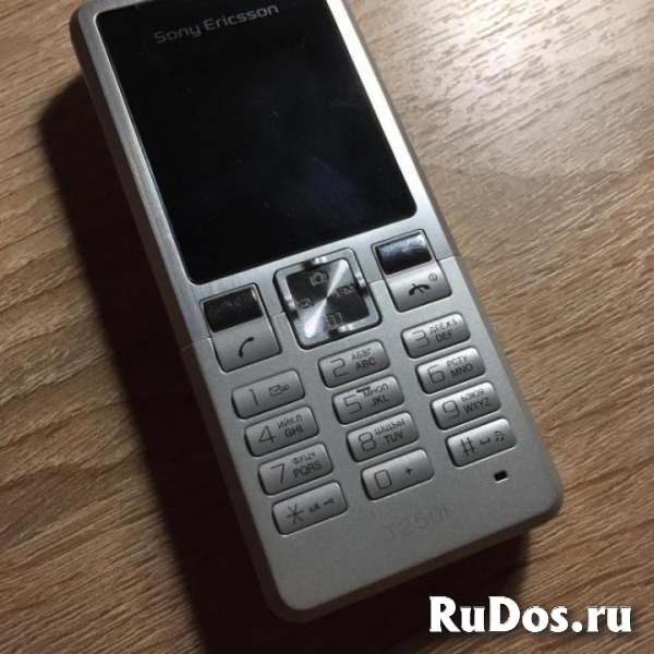 Новый Sony Ericsson T250i (оригинал,комплект) изображение 3