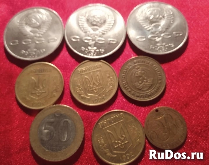 Монеты из разных стран фотка