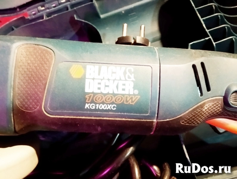 Большая и мощная УШМ (Болгарка) Black&Decker KG1000XC изображение 4