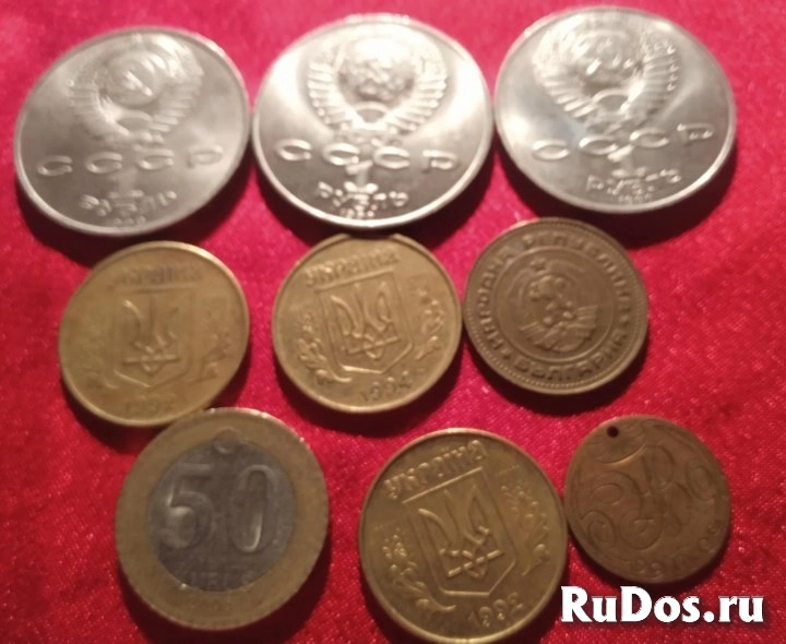 Монеты из разных стран изображение 8