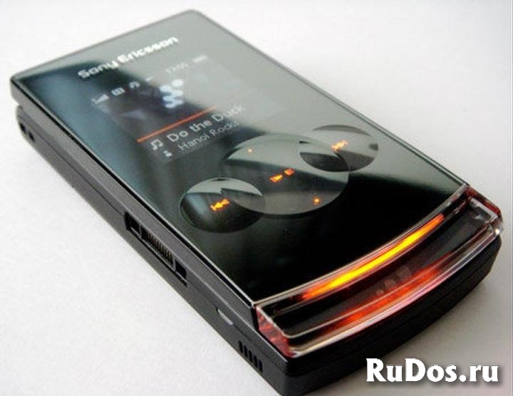 Новый Sony Ericsson W980i Piano Black (оригинал) фото
