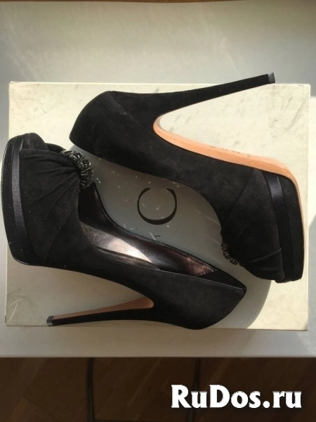 Туфли casadei италия новые размер 39 замшевые черные платформа св фото