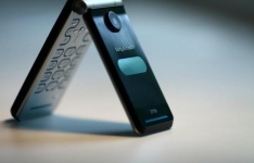Новый Sony Ericsson Z770 i (оригинал,комплект) картинка из объявления