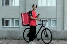 Велокурьер для сервиса доставки Самокат картинка из объявления